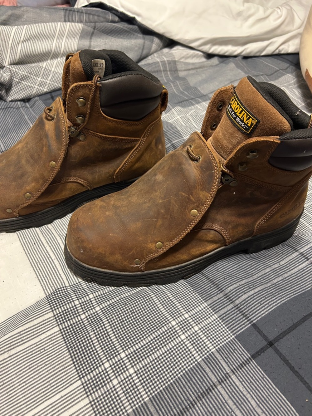 Carolina Men's Brown Leather Work Boots with Protective Toe Cover